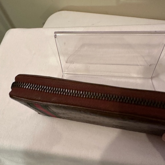 GUCCI continental brown wallet with sherry line in EUC, with COA. - Picture 10 of 12